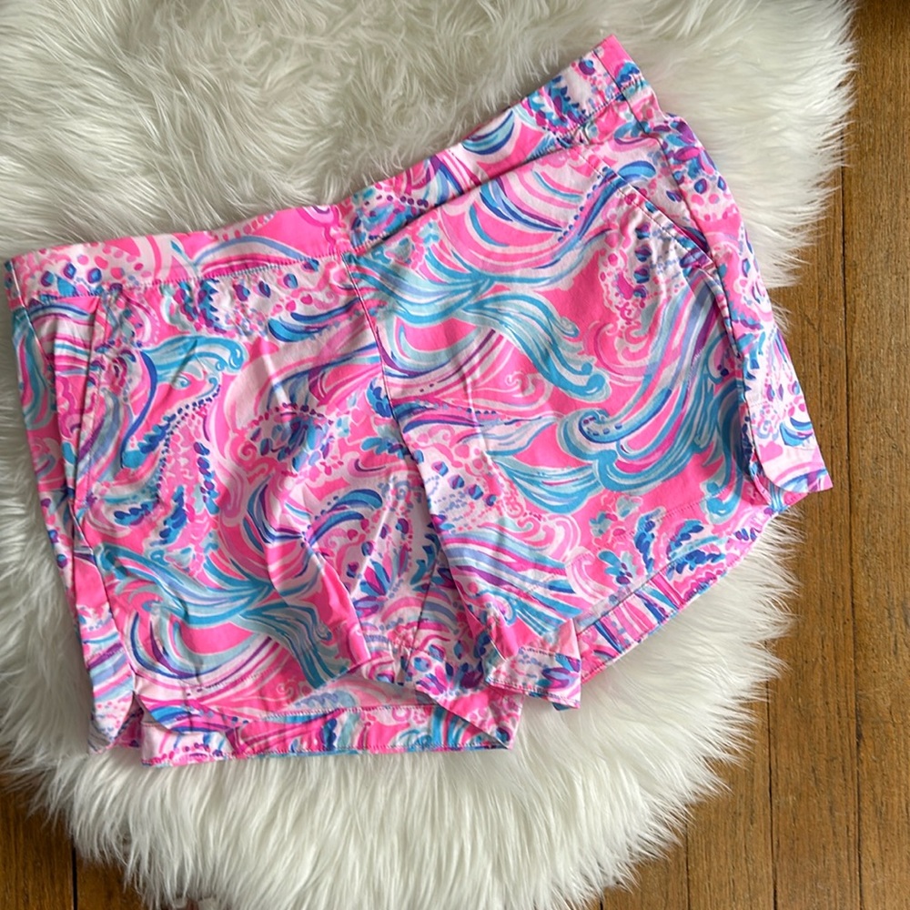 Pink Lilly Pulitzer shorts- size medium